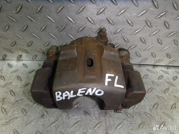 Суппорт передний левый Suzuki Baleno I