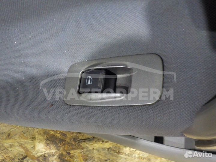 Обшивка двери задней левой (дверная карта) Chery T