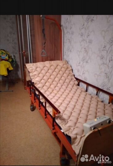 Кровать для лежачих больных бу