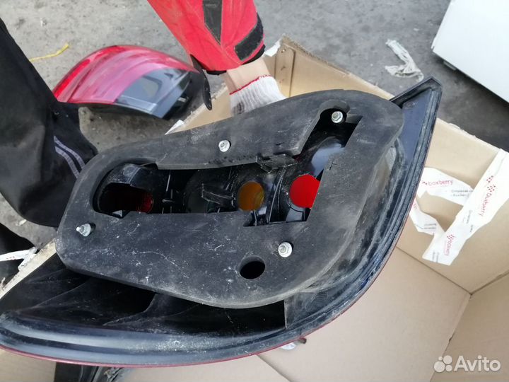 Левый фонари Mercedes-Benz W203 CLC-Class