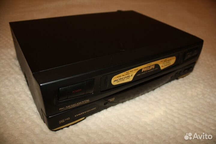 Видеомагнитофон Philips