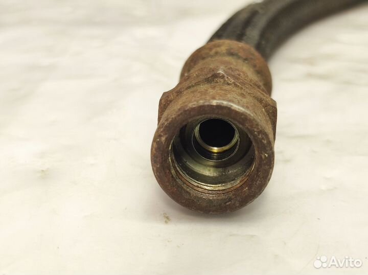 Трубка гура Mitsubishi Pajero 2