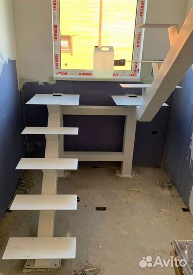 Металлокаркасов лестниц Изготовление