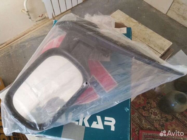 Зеркало заднего вида