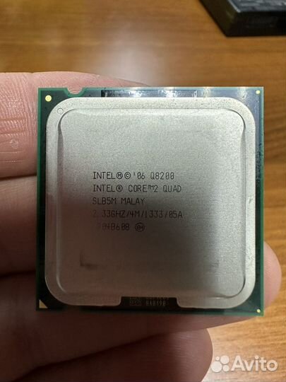 Intel Core 2 Quad Q8200 Процессор