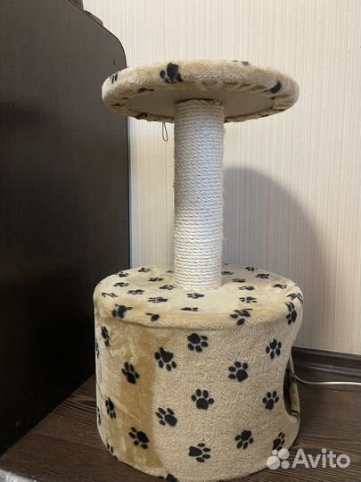 Домик для кошки с когтеточкой