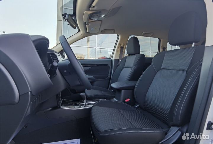 Mitsubishi Outlander 2.0 CVT, 2021, 1 км