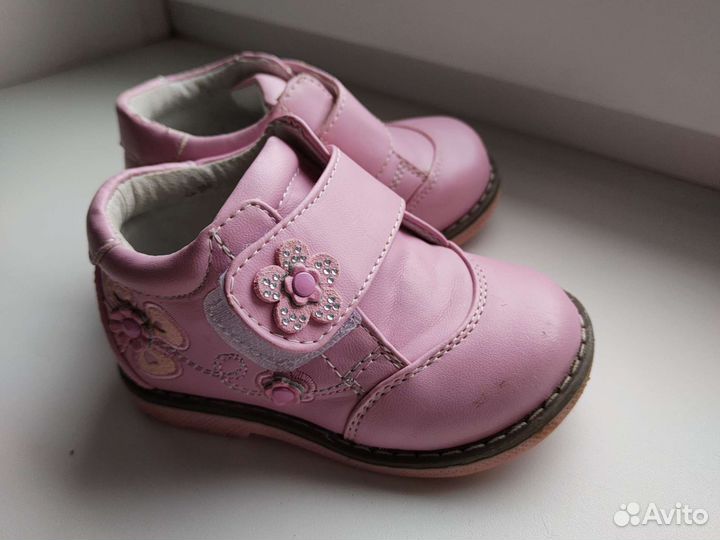 Ботинки и тапки для девочки 21 р