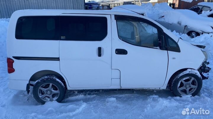 Nissan NV200 1.6 AT, 2014, битый, 150 000 км