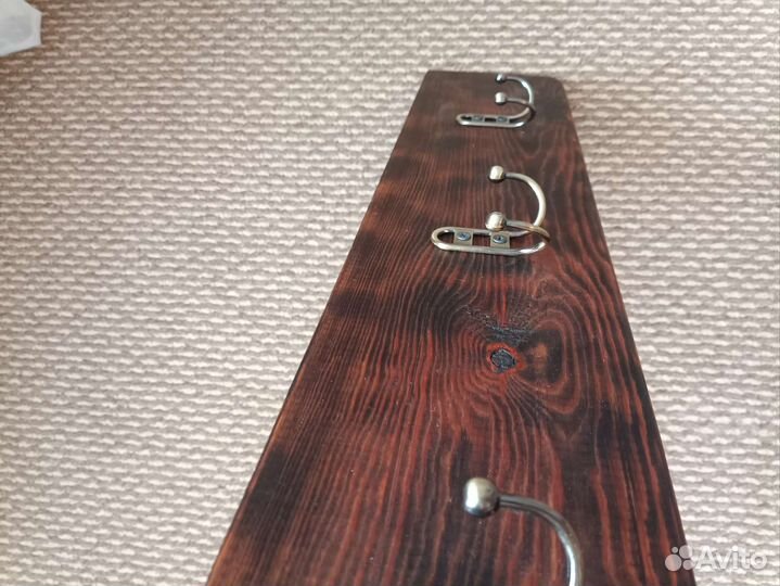 Деревянная вешалка. Ручная работа