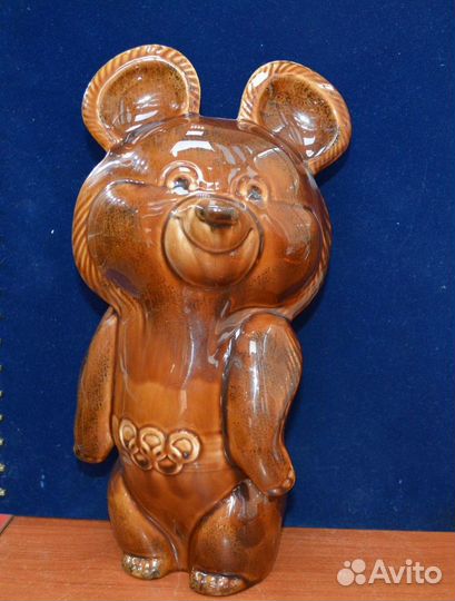 Большой олимпийски мишка. конакова. высота 28 см