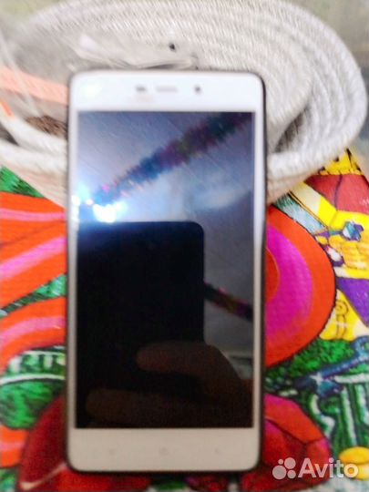 Xiaomi Redmi 4, 3/32 ГБ