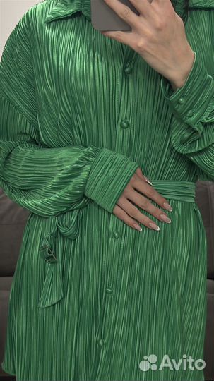 Платье рубашка зеленое новое