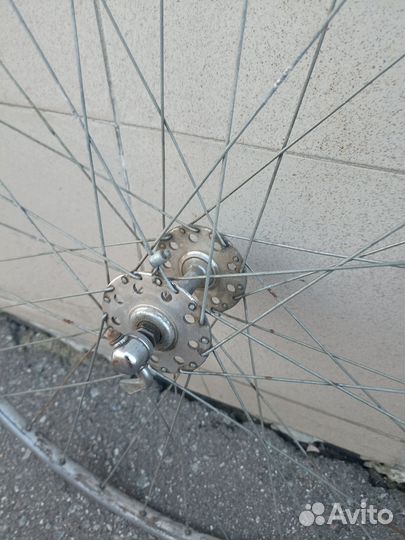 Колёса старт шоссе