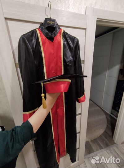 Мантия выпускника