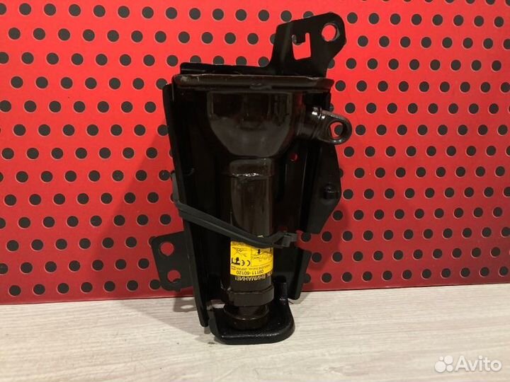 Домкрат Toyota Land Cruiser 200 2015