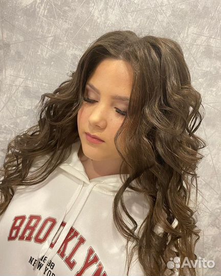 Стилист по прическам.Визажист