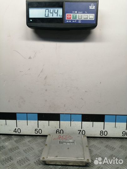 Б/У Блок управления двигателем C203