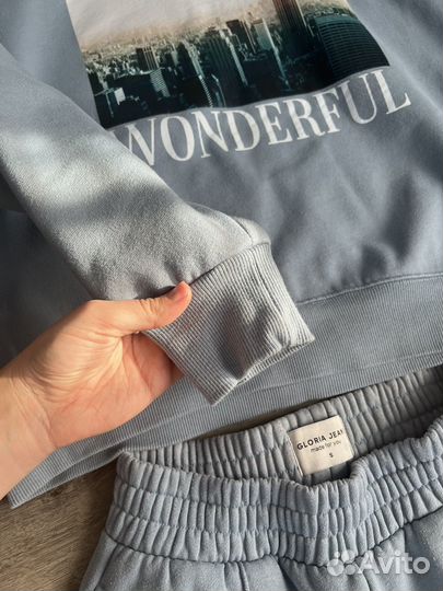 Спортивный костюм женский