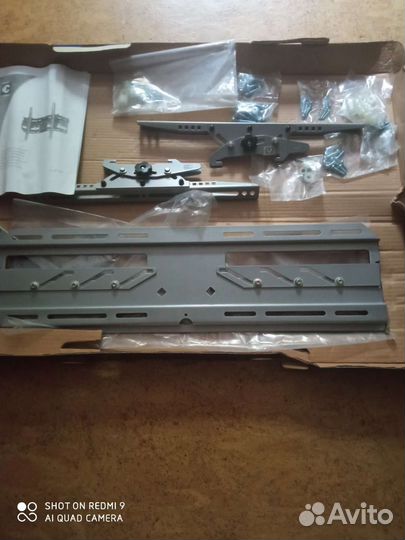 Кронштейн для телевизора на стену новый