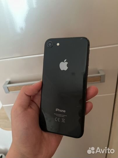 iPhone 8, 64 ГБ