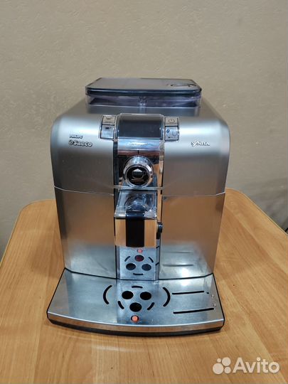 Кофемашина philips saeco syntia