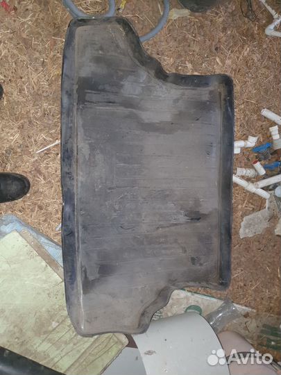 Обшивки передних дверей 2114