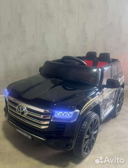 Новые электромобили от 1- 10 лет,4 wd с пультом