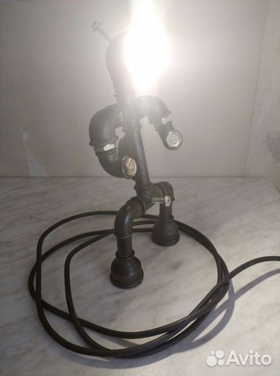 Светильник