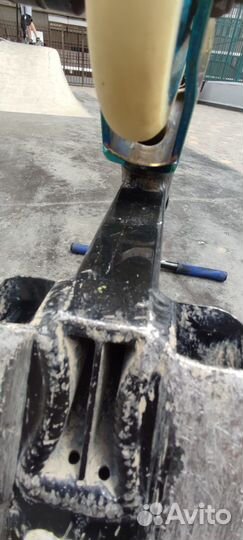 Трюковой самокат Crisp