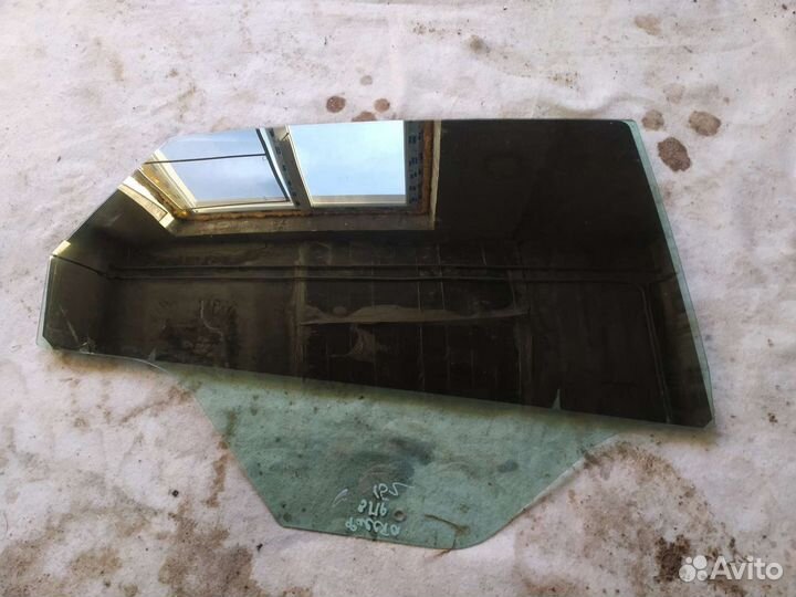 Стекло заднее правое Форд Фиеста 6 седан