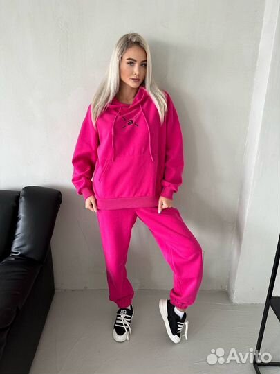 Спортивный костюм женский