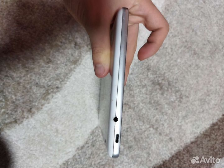 Планшет acer iconia tab1