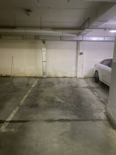 Машиноместо, 14 м²
