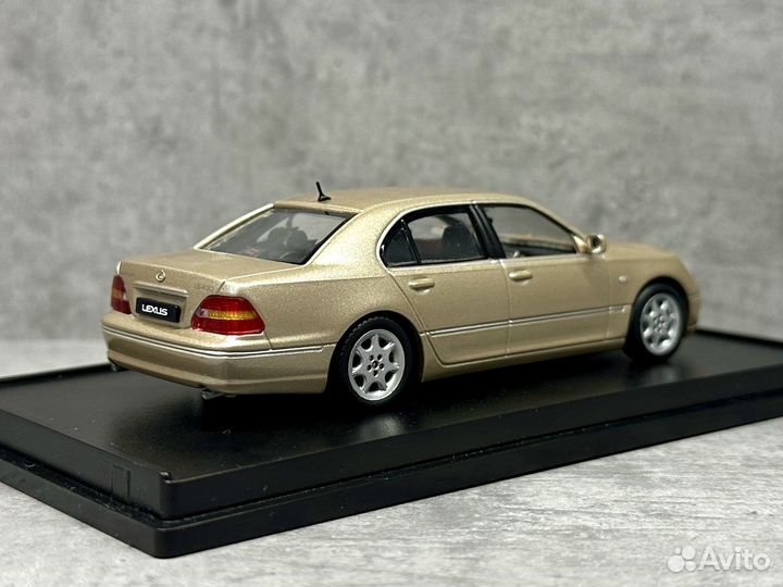 Редкая модель Lexus LS430 J-Collection 1:43