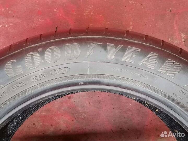 Goodyear EfficientGrip Performance 215/55 R17 98W