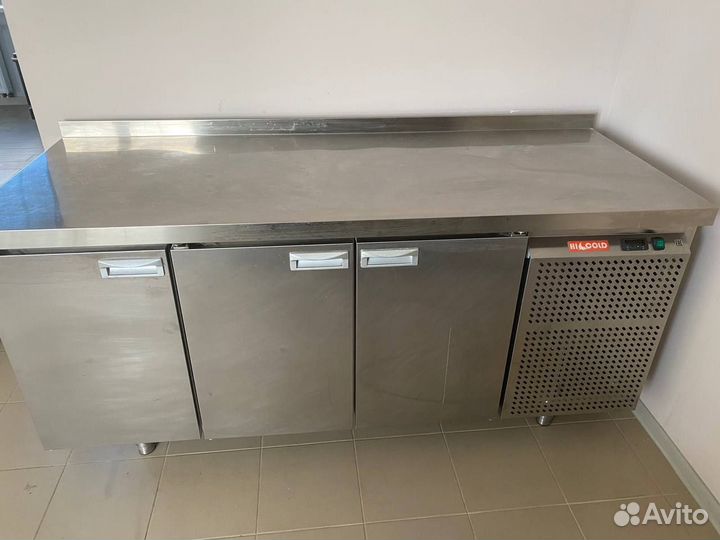 Морозильный и холодильный стол HiCold