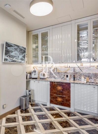 4-к. квартира, 170 м², 6/11 эт.