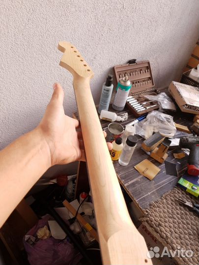 Гриф электрогитары Stratocaster