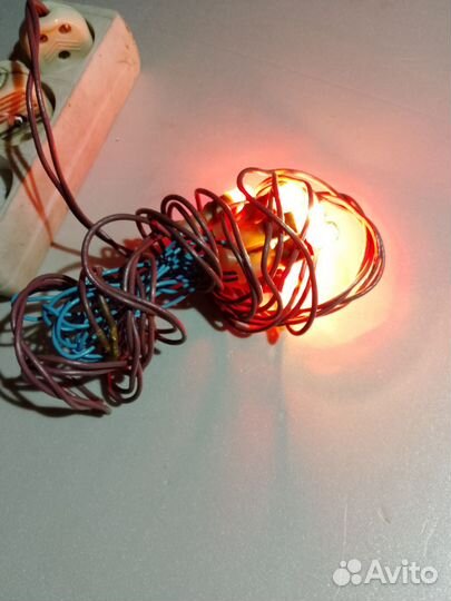 Елочные игрушки, гирлянды