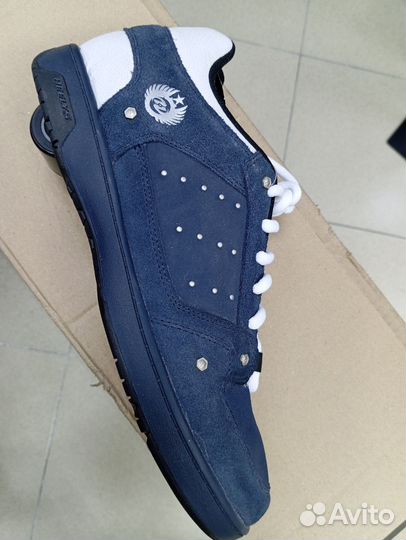 Роликовые кроссовки heelys