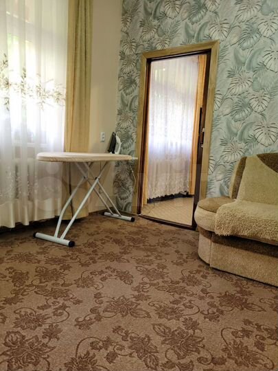 2-к. квартира, 40 м², 1/5 эт.