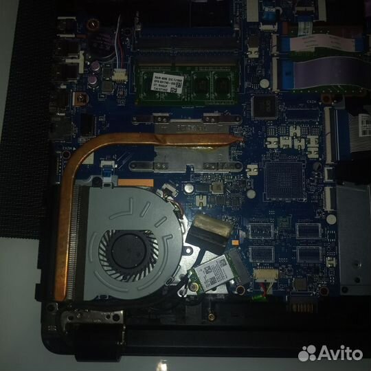 Ноутбук на запчасти