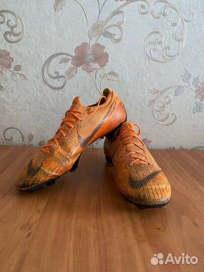 Футбольные бутсы 38 размер nike