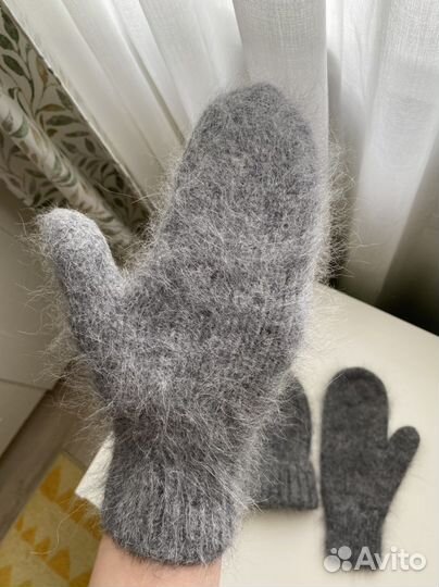 Комплект шапка и варежки женские