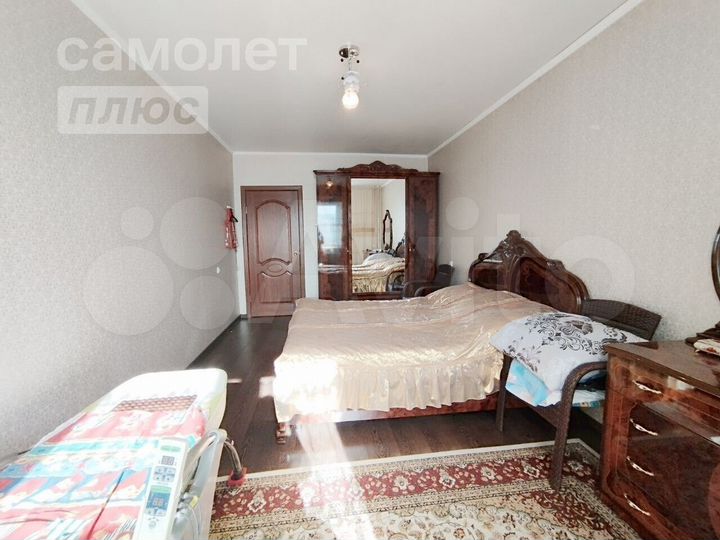 2-к. квартира, 79,7 м², 10/10 эт.