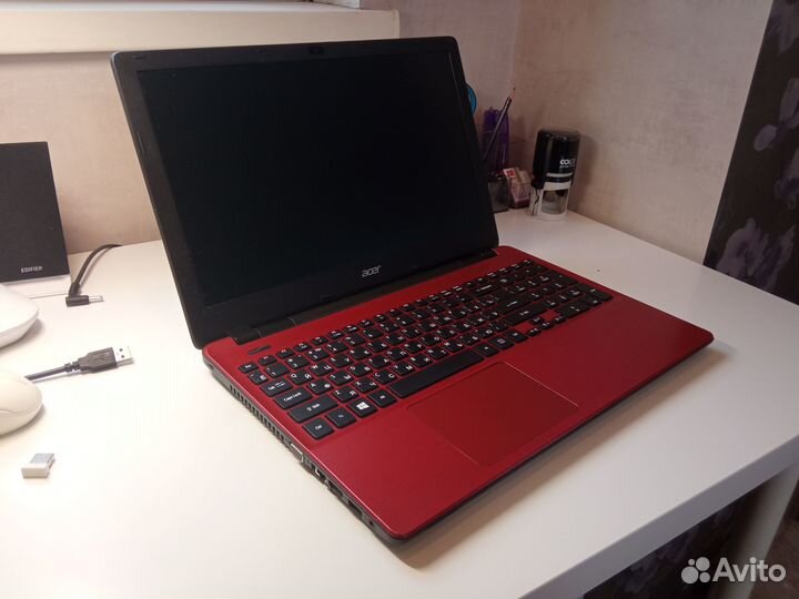 Ноутбук Acer Aspire E5-521G-841 15.6