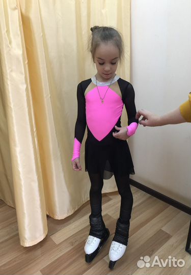 Костюм для выступлений (фигурное катание)