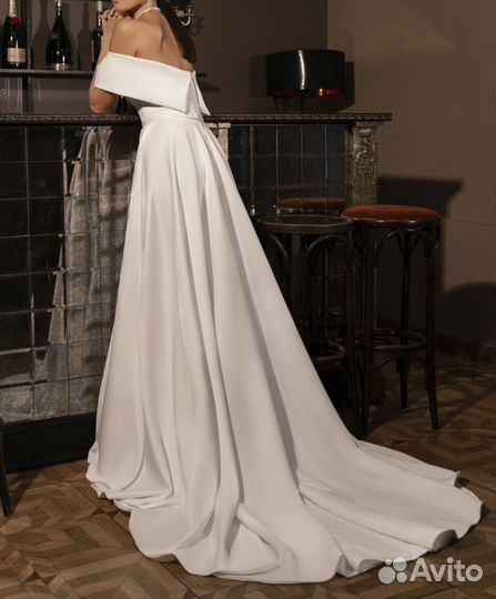 Свадебное платье 42-46 с корсетом