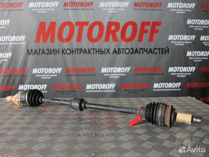 Привод правый Митсубиси Кольт 4A90 Z21A